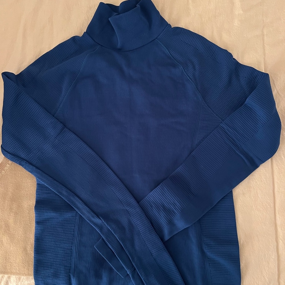 Athleta Flury Turtleneck Base Layer